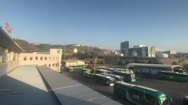 Haifa, Izrael - autóbusz-állomás — Stock videók