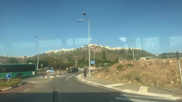 Haifa, Israel - tráfego de ônibus da cidade na velocidade parte 7 — Vídeo de Stock