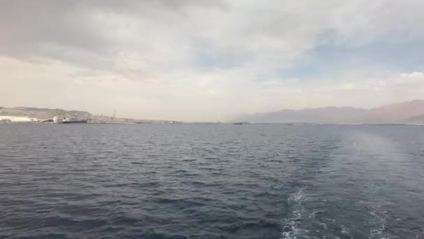 Eilat, Israel - Walk on the sea on a tourist ship before the rain part 8 — Stock Video