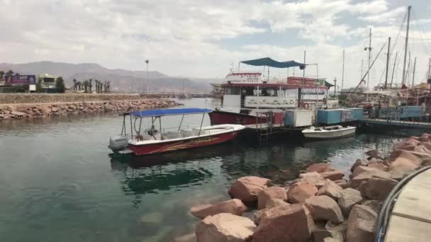 Eilat, Israel - Hamnturist fartyg — Stockvideo