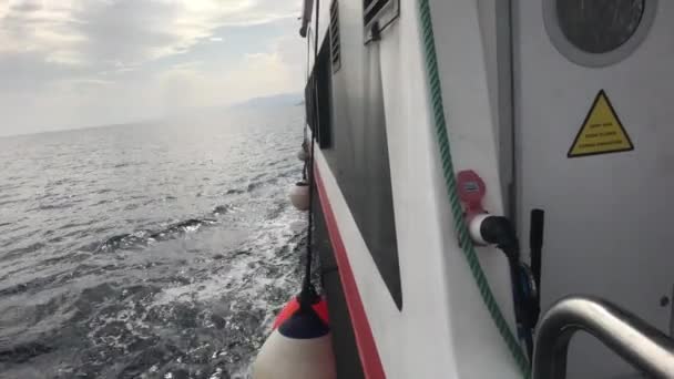 Eilat, Israel - Walk on the sea on a tourist ship before the rain part 17 — Stock Video