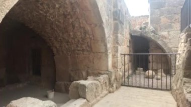 Ajloun, Ürdün - eski zamanlardan kalma kalıplarla dolu duvarlar Bölüm 4