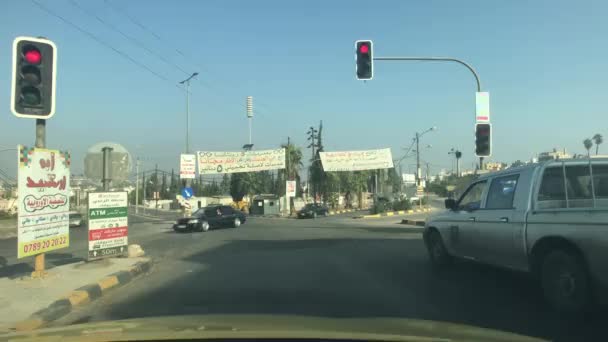 Irbid, Jordanië - provinciestad en dunbevolkte straten deel 7 — Stockvideo