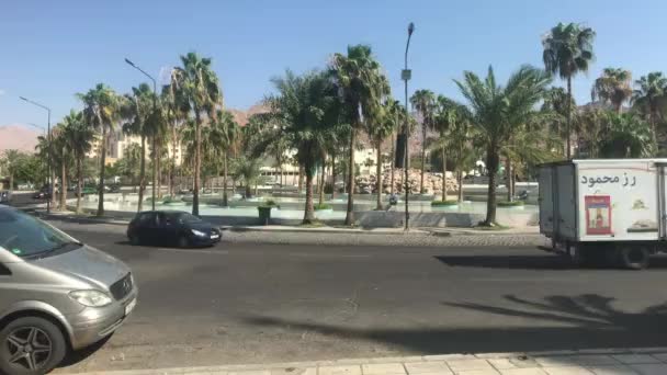 Aqaba, Jordanien - Straßenverkehr Teil 2 — Stockvideo