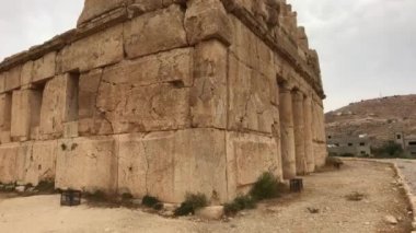 Irak al Amir, Ürdün - eski bir yerleşim birimi olan 10. bölümün kalıntıları