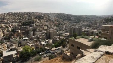Amman, Ürdün - 2. Bölüm Kale 'nin tepesinden şehir manzarası