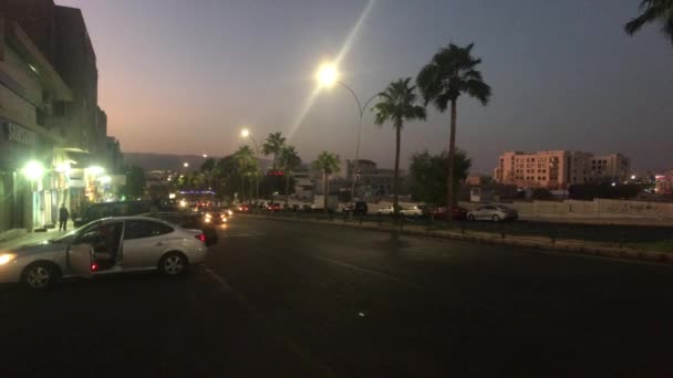 ヨルダンのアカバ-街の夜の通りパート10 — ストック動画