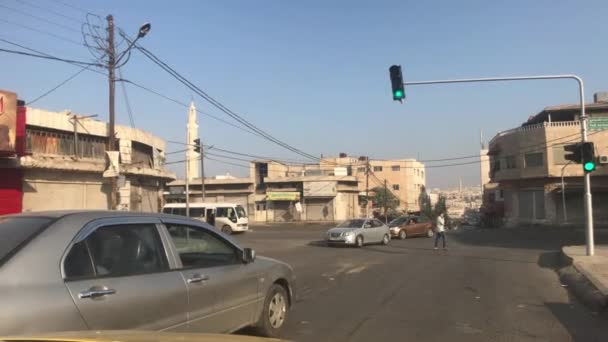 Irbid, Jordânia - cidade provincial e ruas escassamente povoadas parte 3 — Vídeo de Stock