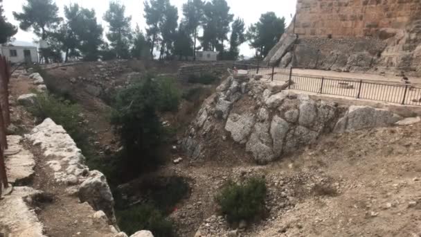 Ajloun, Jordania - muros de piedra del castillo histórico — Vídeos de Stock