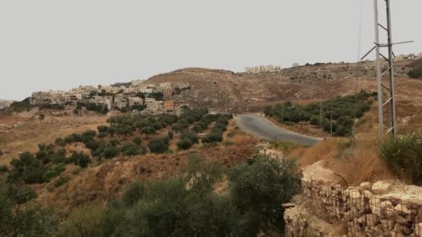 Iraq al Amir, Ιορδανία - θέα των ορεινών φαραγγιών από ένα δρόμο χωριό μέρος 3 — Αρχείο Βίντεο