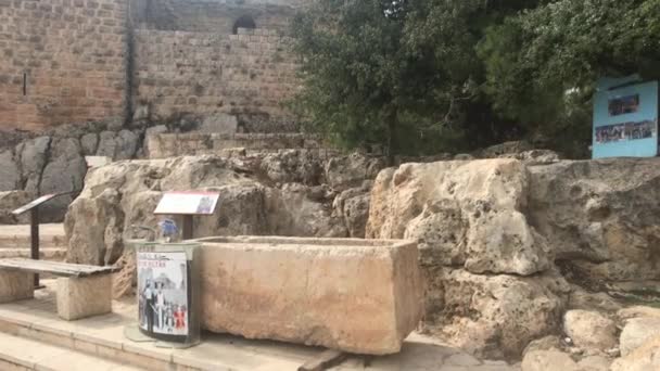 Ajloun, Jordânia - muralhas de pedra do castelo histórico parte 2 — Vídeo de Stock
