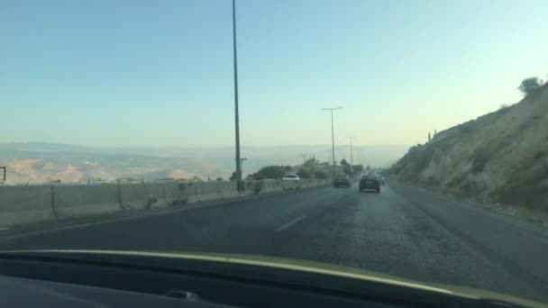 Ирбид, Иордания - вид на окружающую горную трассу часть 4 — стоковое видео