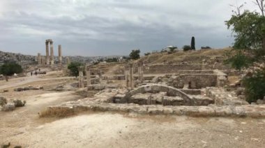 Amman, Ürdün - 15 Ekim 2019: Turistler 4. Bölümde dolaşıyorlar