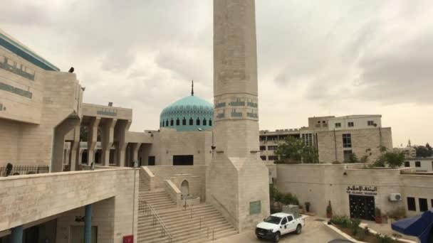 Ammán, Jordánsko - krásné hradby historie King Abdullah mešita část 3 — Stock video