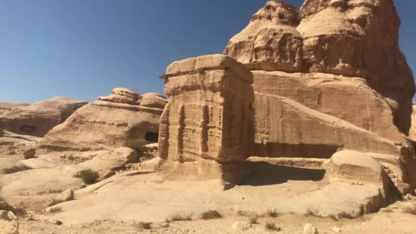 Petra, Jordanien - bisarra berg i dalgången del 2 — Stockvideo