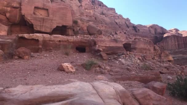 Petra, Jordanien - Berge und Klippen mit einer erstaunlichen Geschichte Teil 14 — Stockvideo