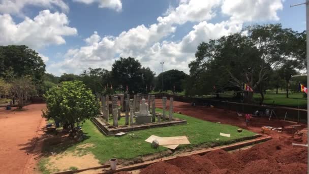 Anuradhapura, Sri Lanka, overblijfselen van een paleis met stichting — Stockvideo