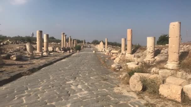 Umm Qais, Jordan - remnants of ancient times buildings part 17 — Stock Video