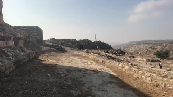 Umm Qais, Jordanië - muren van het oude fort deel 10 — Stockvideo