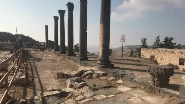 Umm Qais, Jordan - ruins of an old fortress part 19 — Stock Video
