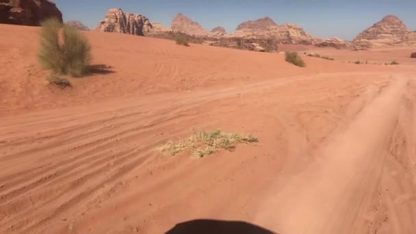 Wadi Rum, Jordânia - Paisagens marcianas no deserto parte 8 — Vídeo de Stock