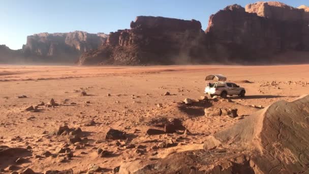 Wadi Rum, Jordan -红色沙漠中的风 — 图库视频影像