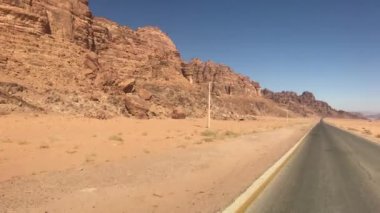 Wadi Rum, Jordan - racing in SUVs in the red desert part 2