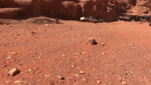 Вади Ром, Иордания - пустыня из красного песка фантастический вид часть 8 — стоковое видео