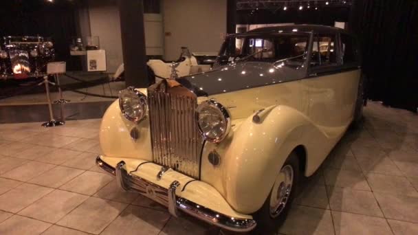 Amman, Jordan - October 20, 2019: Royal Automobile museum retro cars with historical value part 10 — Wideo stockowe