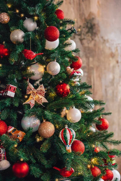 Kerstmis Nieuwjaar Vakantie Achtergrond Met Versierde Kerstboom — Stockfoto