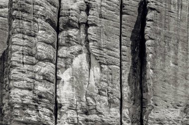 Kaba koyu gri taş duvar, taş doku arka yüzey.