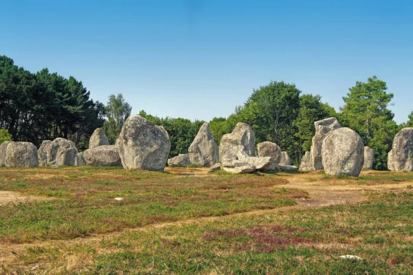 Sitio megalítico de Carnac en Bretaña, Francia — Foto de Stock