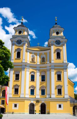 Mondsee 'deki Basilika St. Michael Kilisesi