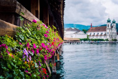 Eski kule ve köprüden Lucerne, seçili odak