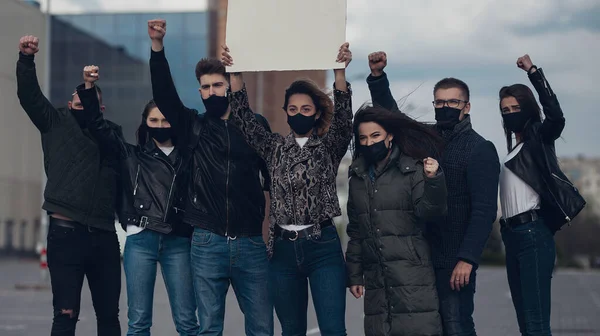 Grupo Diverso Pessoas Protestando Com Sinal Branco Protesto Contra Direitos — Fotografia de Stock