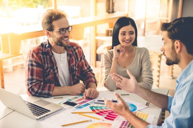 Güzel tasarımcıları çalışma