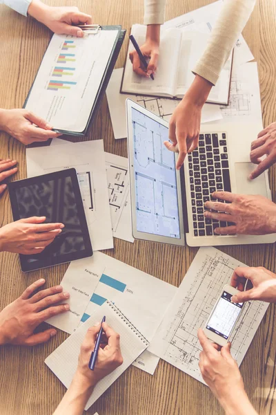 Gente de negocios trabajando —  Fotos de Stock