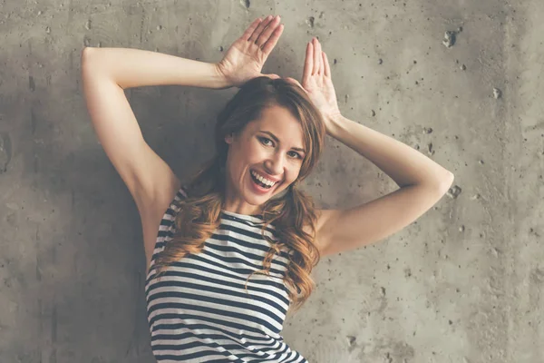 Beautiful stylish woman — Stock Photo, Image