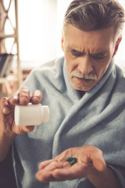 Olgun adam soğuk olması