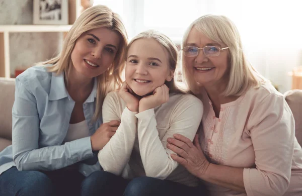 Filha, mãe e avó — Fotografia de Stock