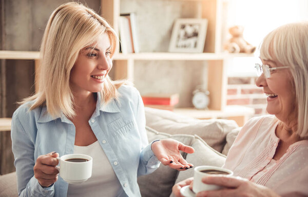 мать и дочь