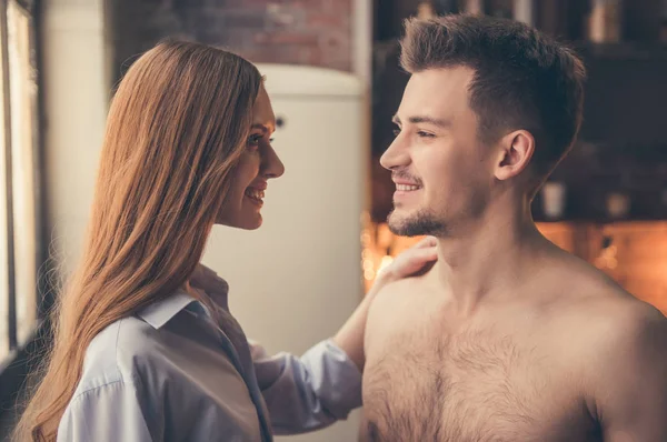 Beautiful romantic couple — Stock Photo, Image