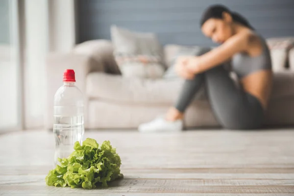 Tjej att hålla diet — Stockfoto