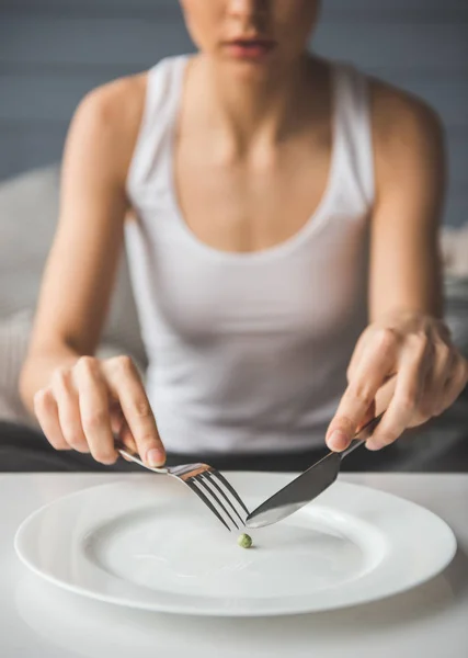 Menina mantendo dieta — Fotografia de Stock