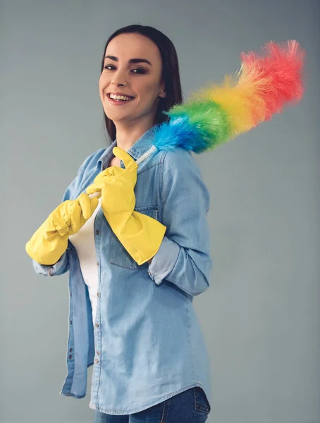 Beautiful woman cleaning — Stock Photo, Image
