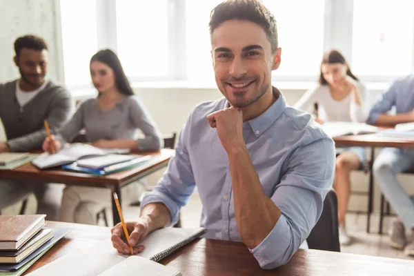 Studenter under klassen — Stockfoto