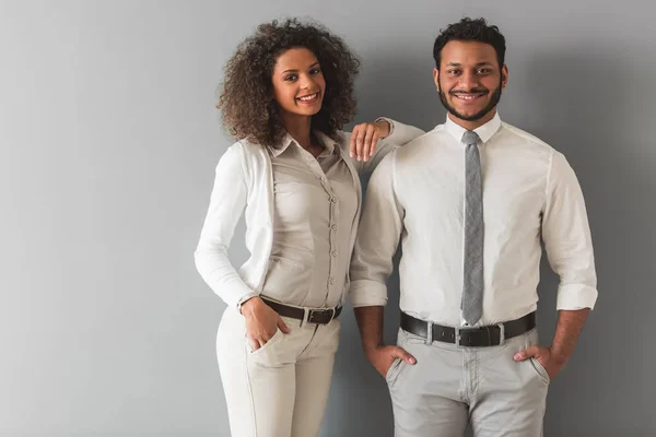 Élégant couple afro-américain — Photo