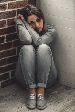 Kız çarptı varlık 