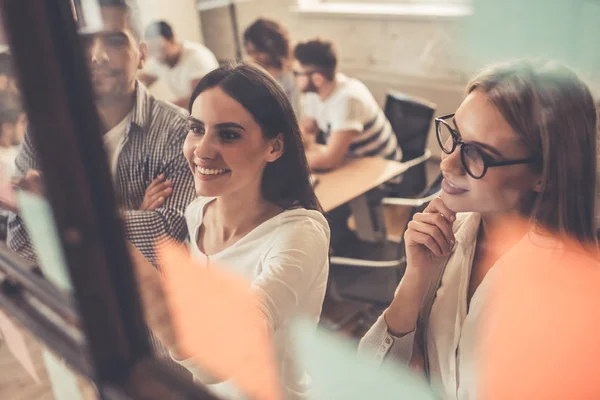 Imprenditori che lavorano — Foto Stock