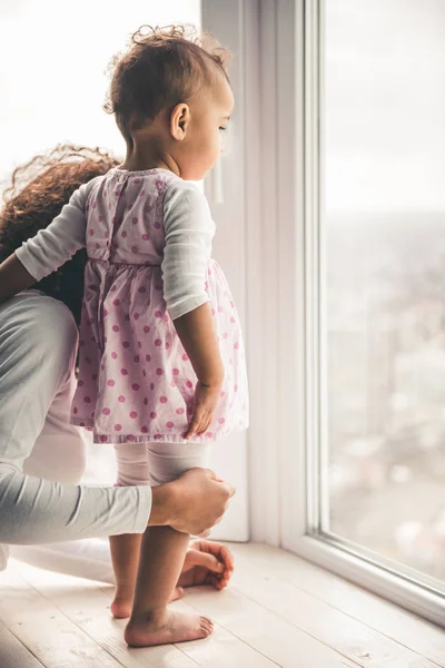 Mom and baby — Stock Photo, Image